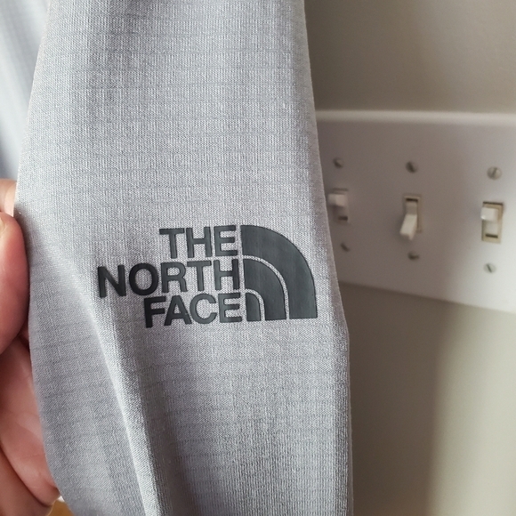 The North Face 1/2 zip Gray Pullover Shirt Mens XL Mockneck Reliaquest Outdoor - Picture 7 of 12